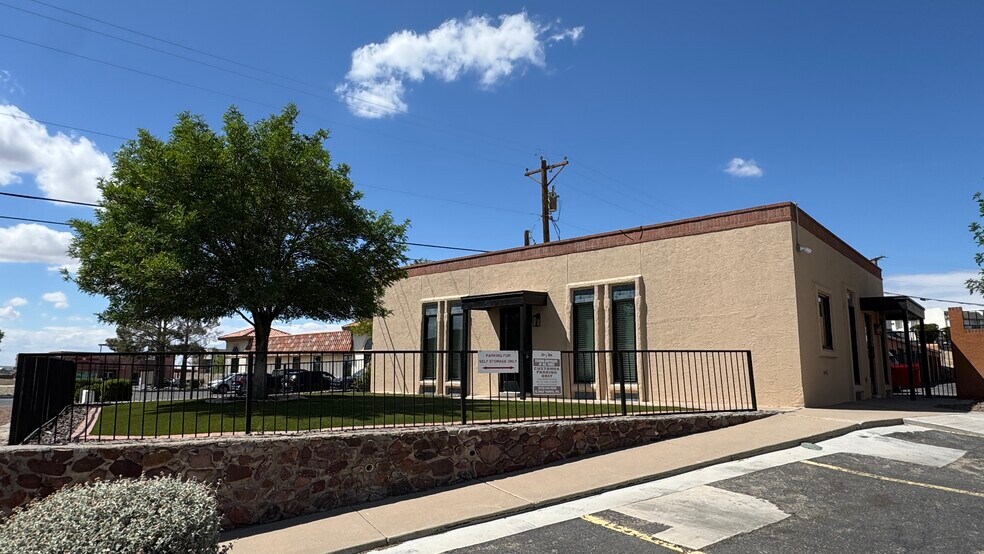 More Photos Of 7307 Remcon Cir, El Paso Office For Lease