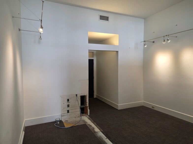 More Photos Of 64 Biltmore Ave, Asheville Loft Creative Space For Lease
