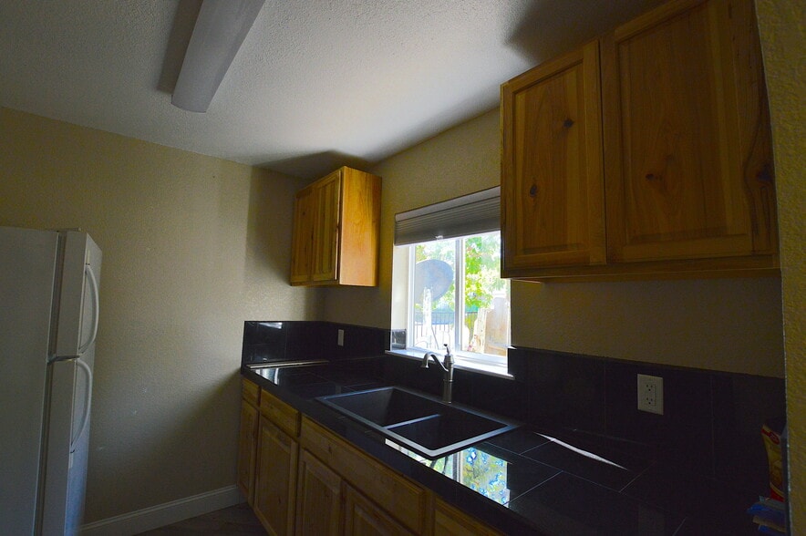 More Photos Of 2230 El Reno Ln, Redding Apartments For Sale