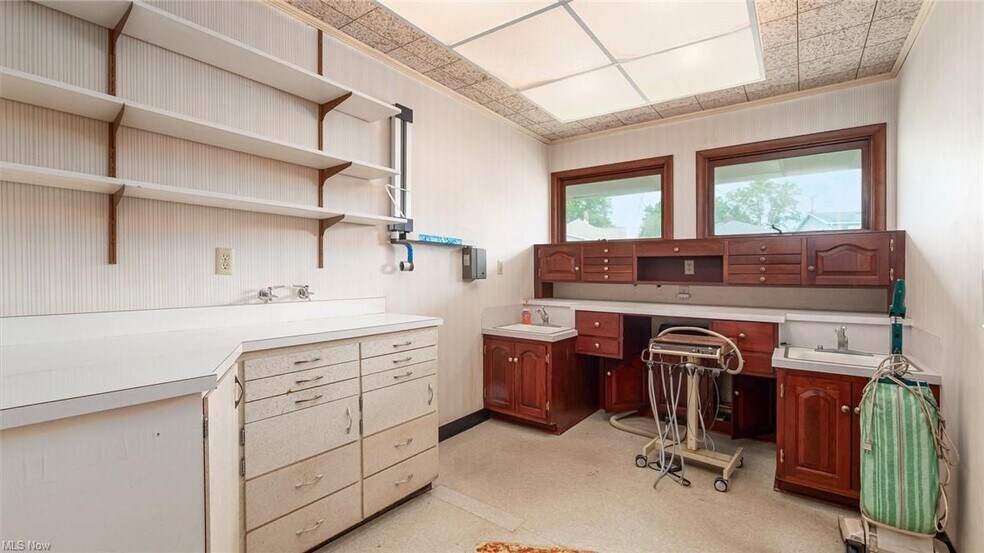 More Photos Of 1117 Clark St, Cambridge Medical For Sale