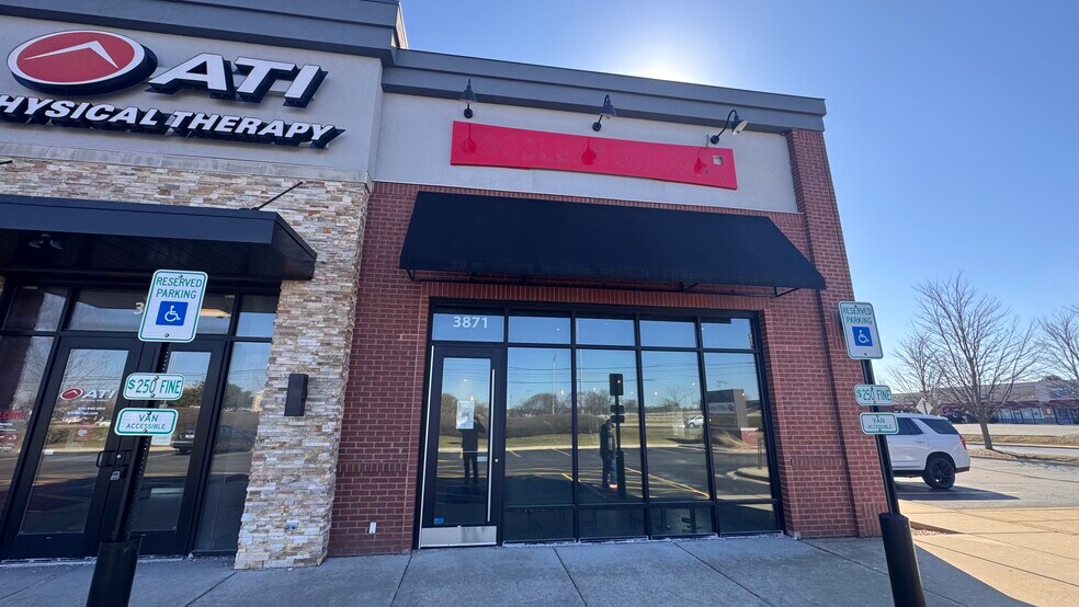 More Photos Of 3817-3843 E Main St, Saint Charles Unknown For Lease