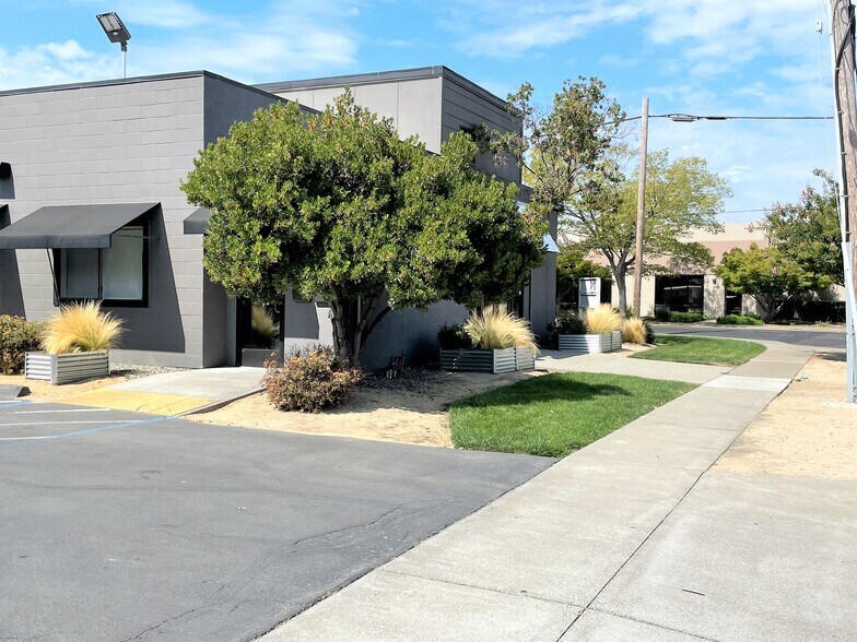 Primary Photo Of 497 Walnut St, Napa Office Residential For Lease