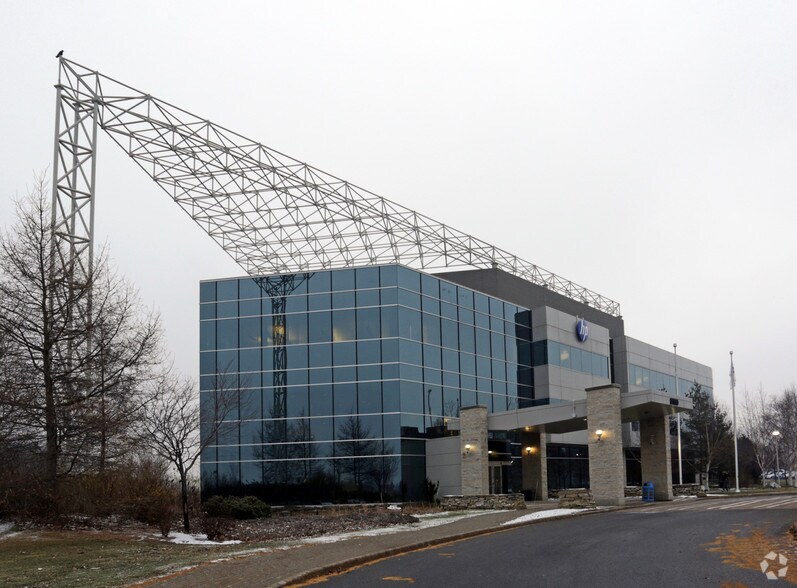 More Photos Of 2500 Solandt Rd, Ottawa Office For Lease