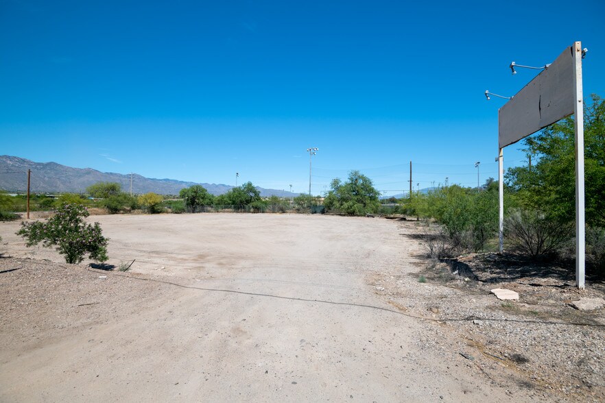 More Photos Of 3450 N Dodge Blvd, Tucson Land For Sale