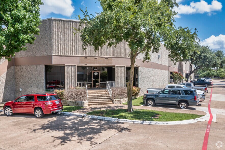 More Photos Of 640 International Pkwy, Richardson Unknown For Lease