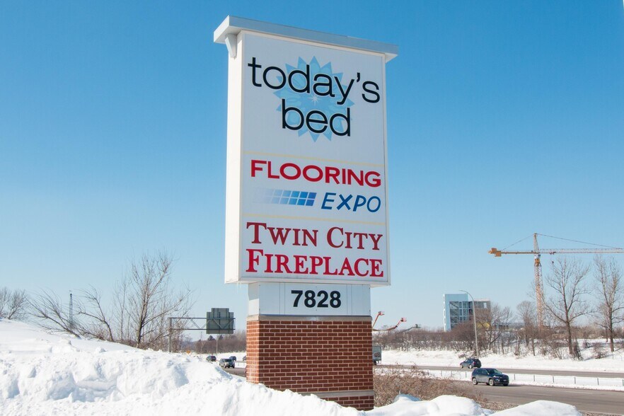 More Photos Of 7828 Hudson Rd, Woodbury Freestanding For Lease