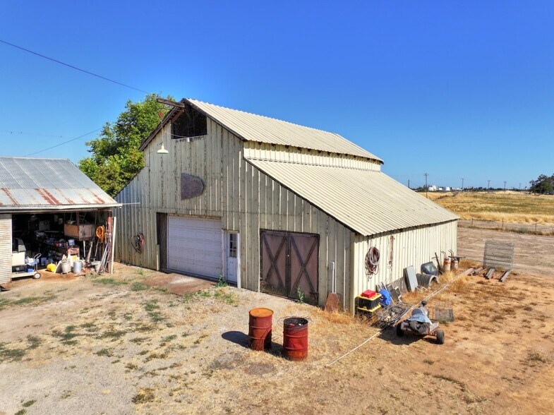 More Photos Of 7301 E Levee Rd, Rio Linda Apartments For Sale