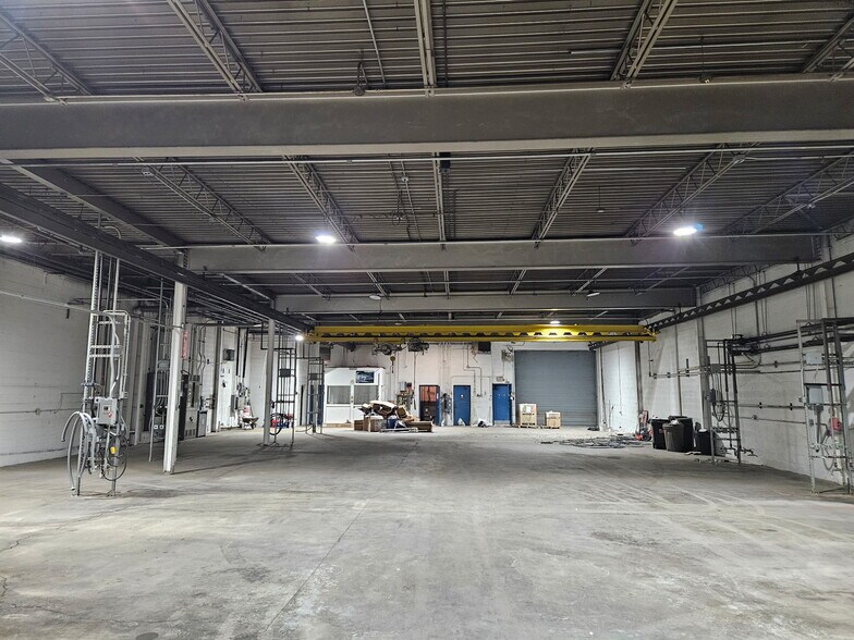 More Photos Of 1230 S Expressway Dr, Toledo Manufacturing For Lease