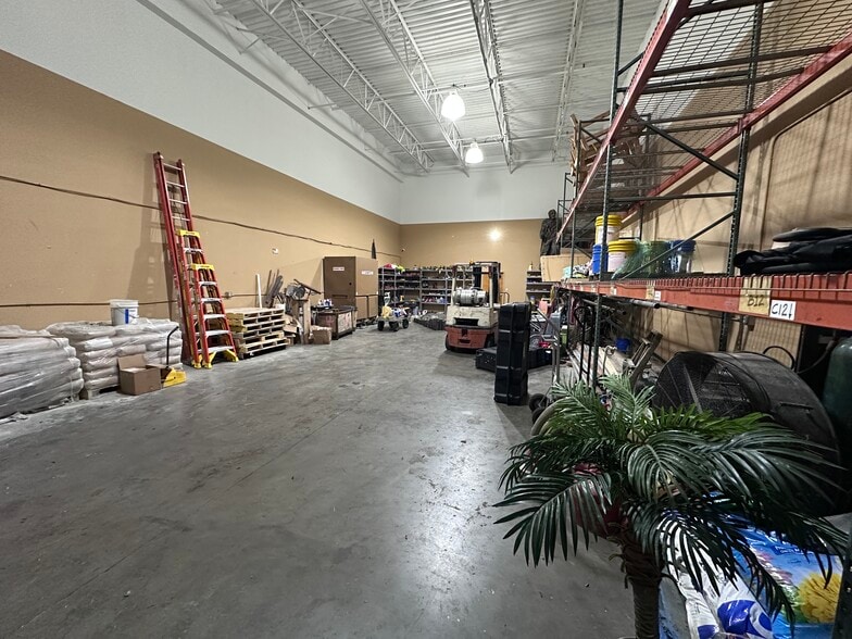 More Photos Of 6457 Hazeltine National Dr, Orlando Warehouse For Sale