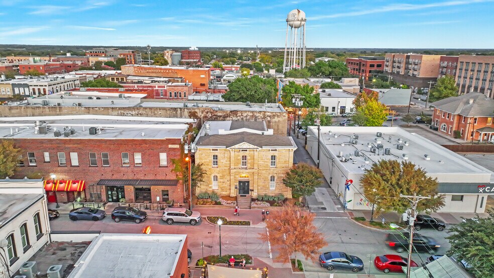 More Photos Of 115 S Kentucky St, McKinney Office For Lease
