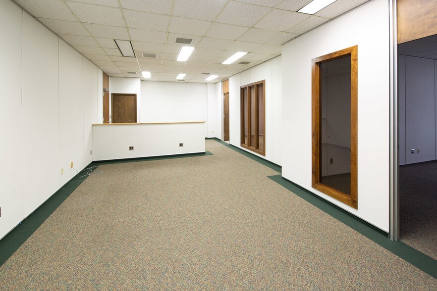 More Photos Of 151 S Rose St, Kalamazoo Office For Sale