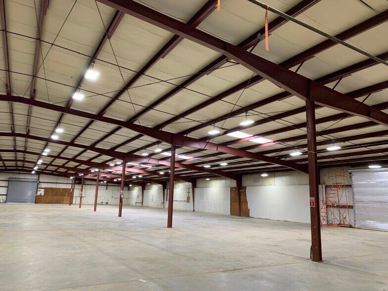 More Photos Of 1031 44th St, Newport News Warehouse For Lease