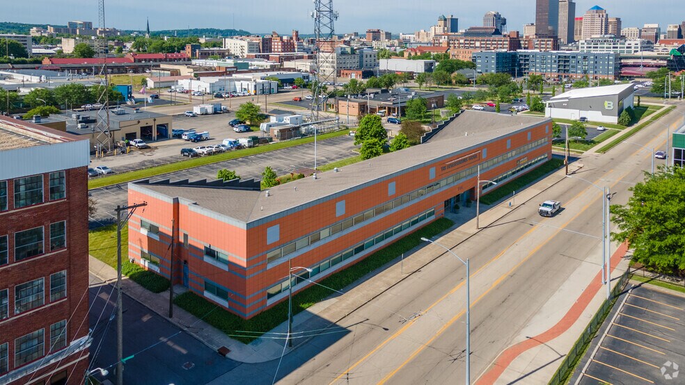 More Photos Of 714 E Monument Ave, Dayton Loft Creative Space For Lease