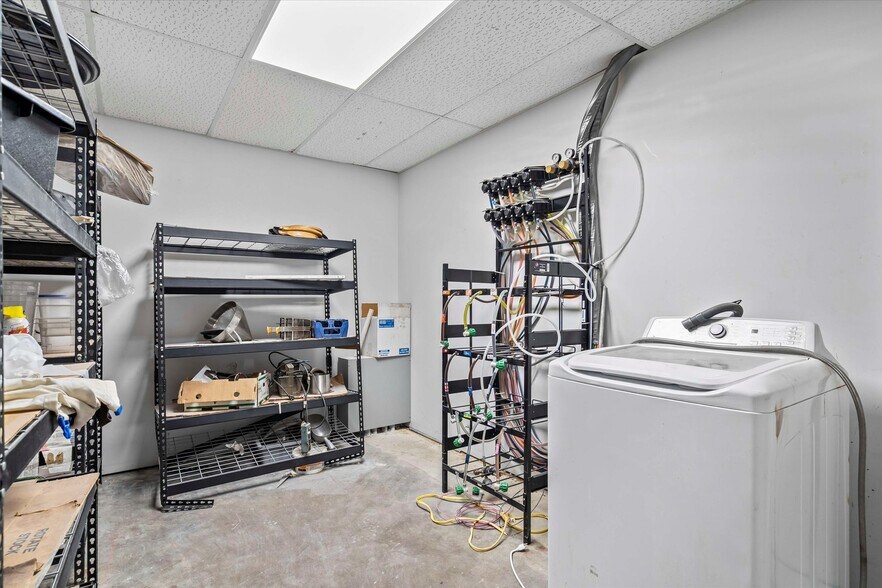 More Photos Of 205 Maple St, Overbrook Mixed Retail For Sale