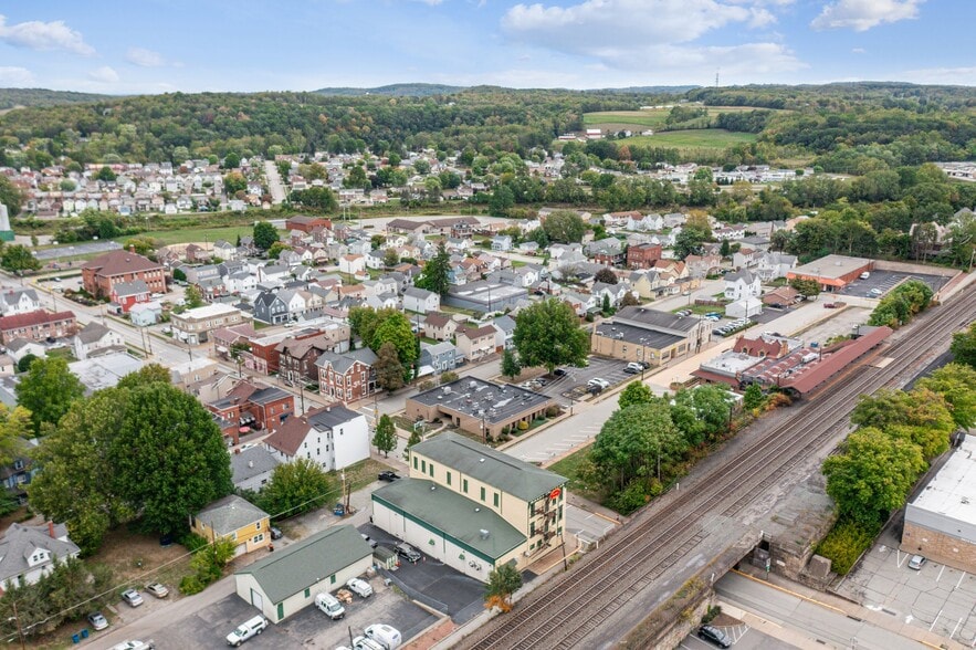 More Photos Of 615 Ligonier St, Latrobe Restaurant For Sale