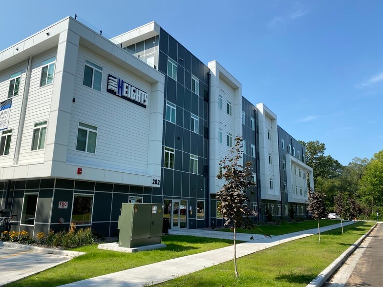 More Photos Of 202 17th Ave W, Menomonie Apartments For Sale