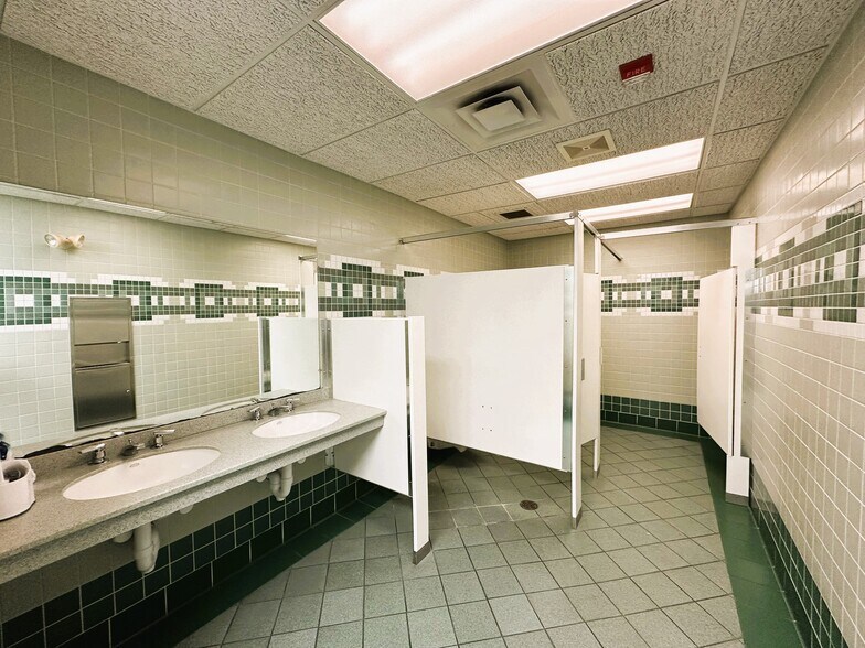 More Photos Of 120 Sunrise Ave, Honesdale Medical For Lease