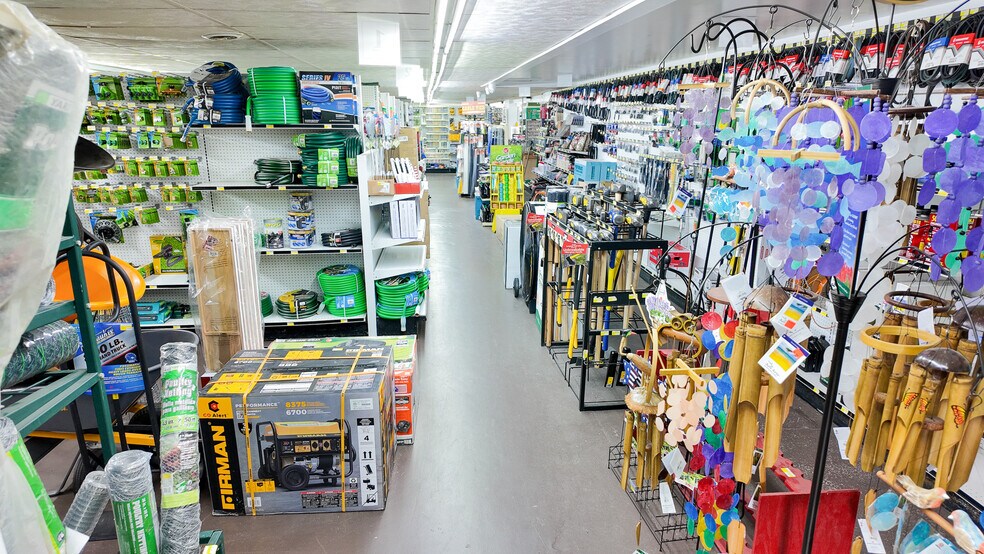 More Photos Of 2111 Greenwood Rd, Prescott Freestanding For Sale