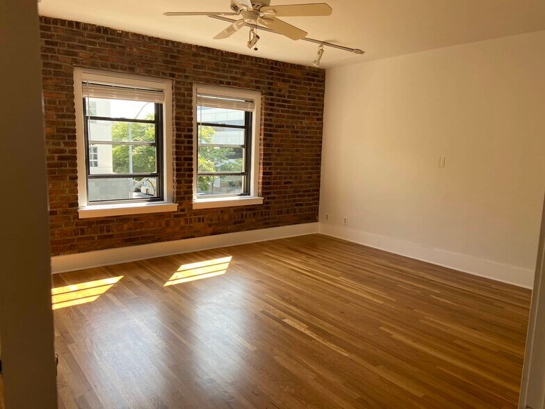 Primary Photo Of 502-514 Santa Monica Blvd, Santa Monica Loft Creative Space For Lease