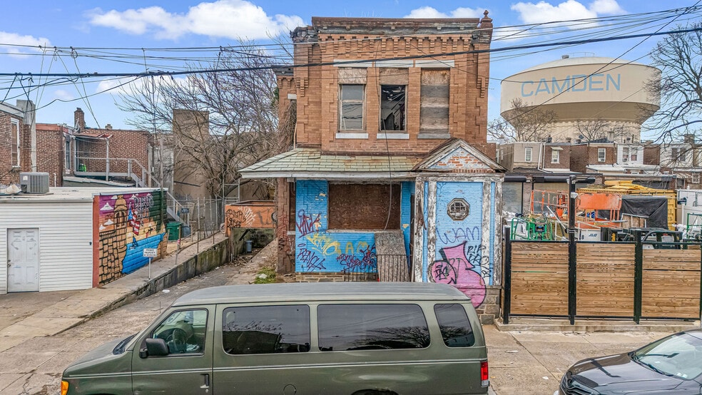 More Photos Of 1145 Thurman St, Camden Apartments For Sale