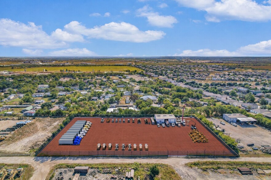 Primary Photo Of 12725 HWY 290 E, Manor Warehouse For Lease