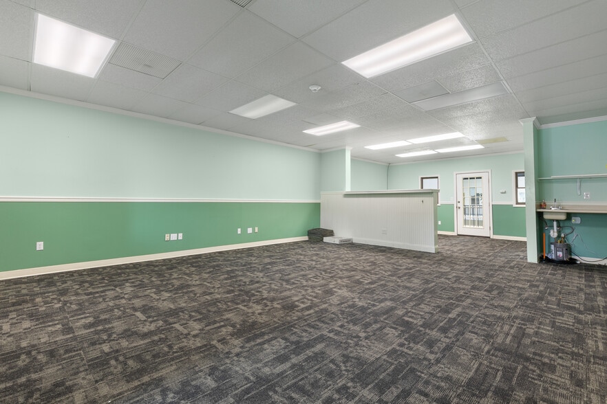 More Photos Of 170 Kinnelon Rd, Kinnelon Office Residential For Sale