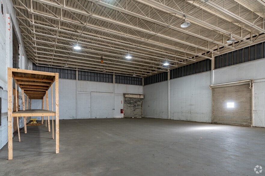 More Photos Of 2380 Military St, Port Huron Industrial For Sale