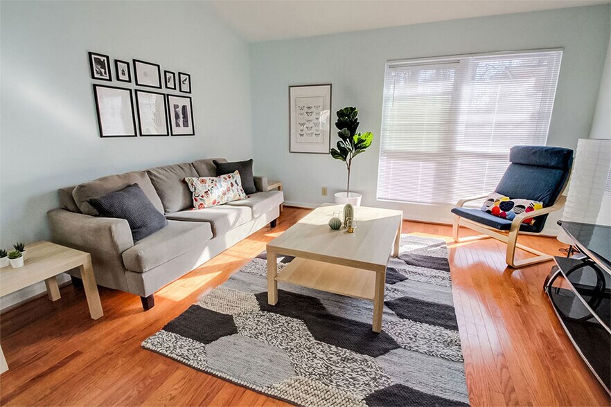 More Photos Of 201 Howell St, Chapel Hill Apartments For Sale