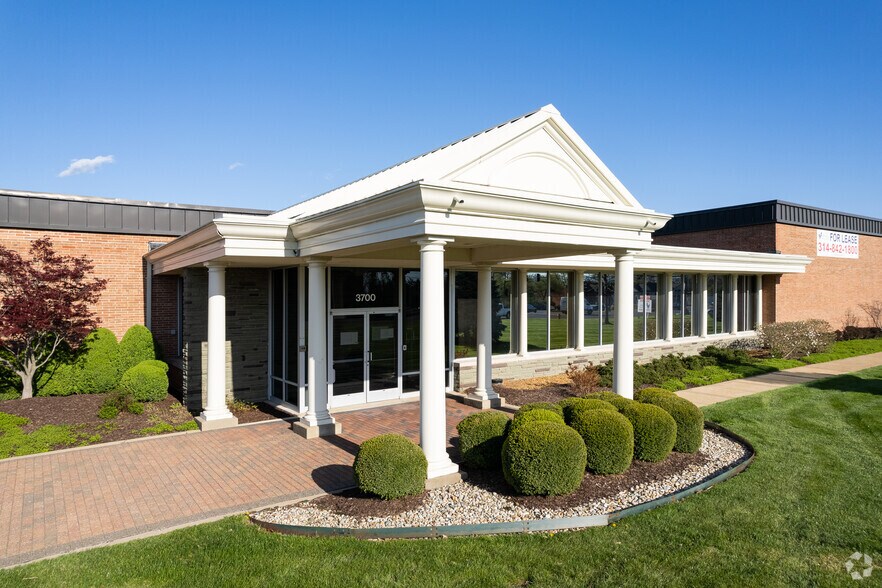 More Photos Of 3700 S. Lindbergh Blvd, St. Louis, MO 63127, Sunset Hills Office For Lease