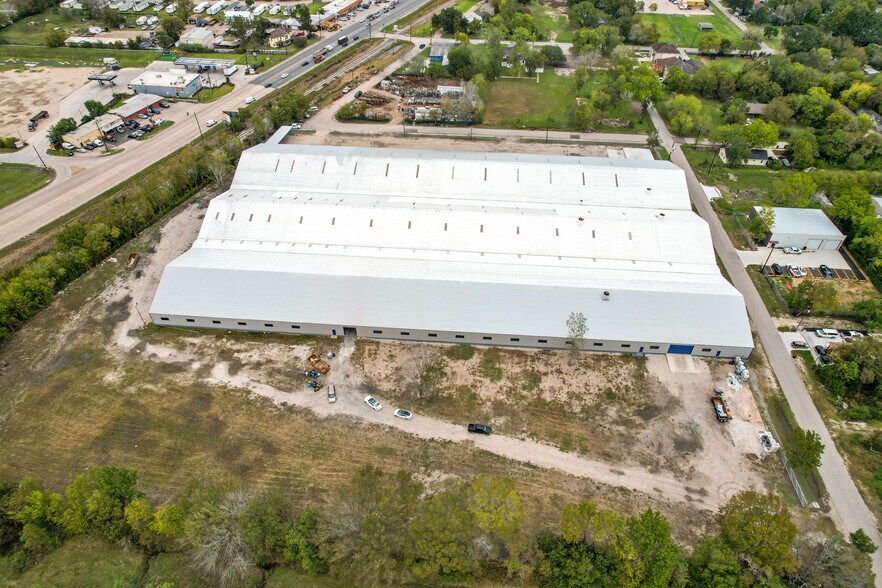 More Photos Of 14029 Almeda Rd, Houston Warehouse For Lease