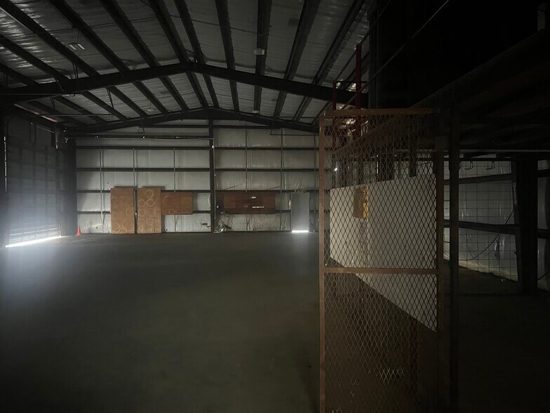 More Photos Of 4136 Interstate Highway 37, Odem Truck Terminal For Lease