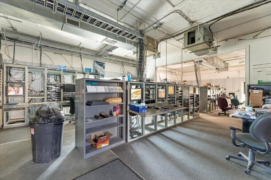 More Photos Of 21551 270th St, Mc Clelland Office For Sale