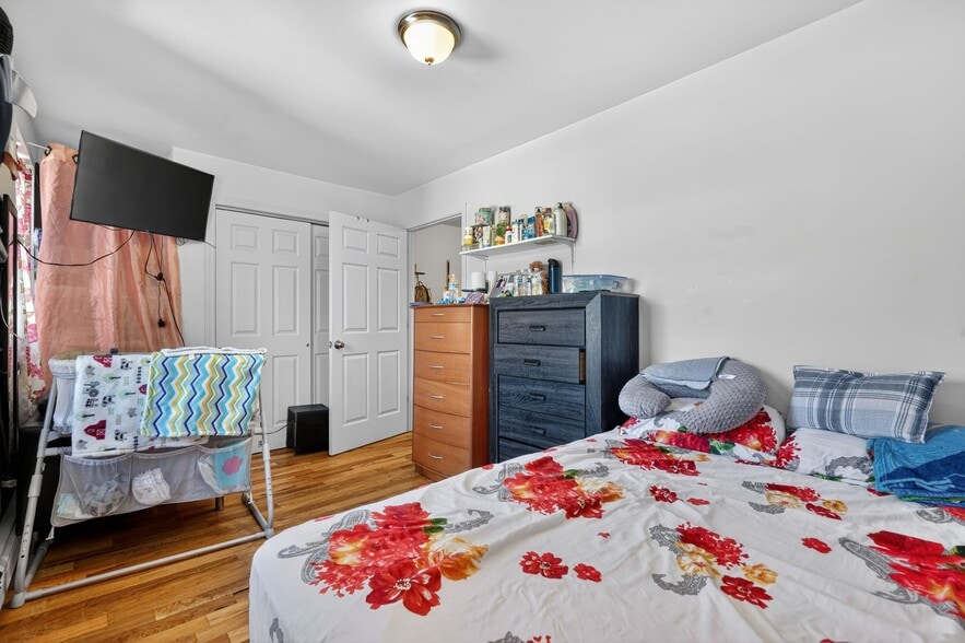 More Photos Of 219-225 Broad st, Staten Island Apartments For Sale