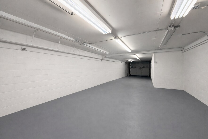 More Photos Of 166 21st St, Brooklyn Warehouse For Lease