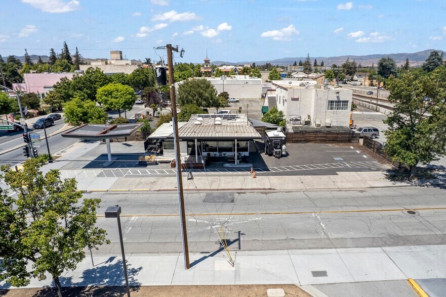 Primary Photo Of 7300 Monterey St, Gilroy Freestanding For Sale