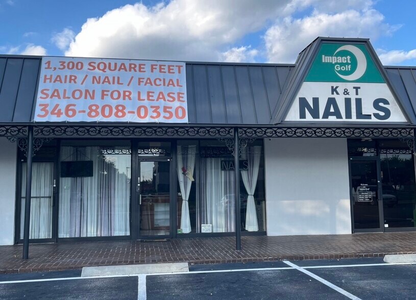 More Photos Of 1650-1660 S Dairy Ashford Rd, Houston Storefront Retail Office For Lease