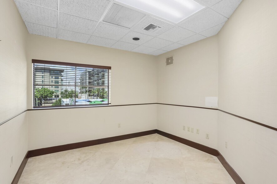 More Photos Of 400 N Andrews Ave, Fort Lauderdale Medical For Lease