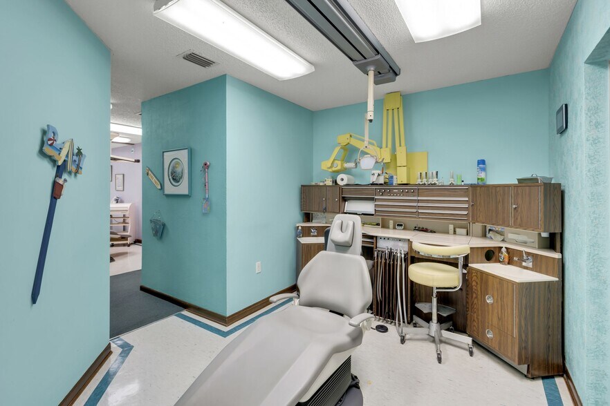 More Photos Of 150 Banana River Dr, Merritt Island Medical For Sale