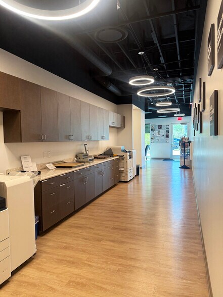 More Photos Of , Las Vegas Office For Sale