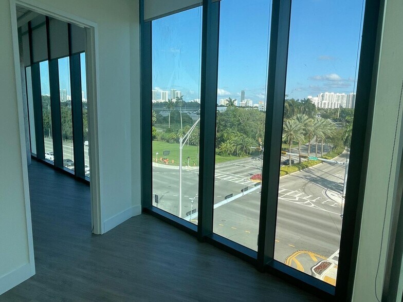 More Photos Of 21290 Biscayne, Aventura Office For Lease