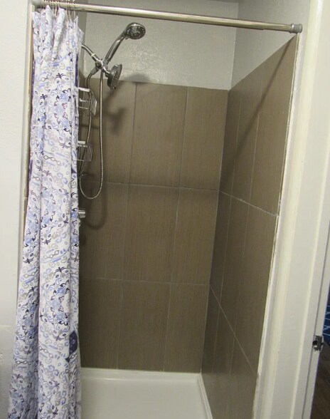 More Photos Of 455 S Oakhurst Dr, Beverly Hills Apartments For Sale