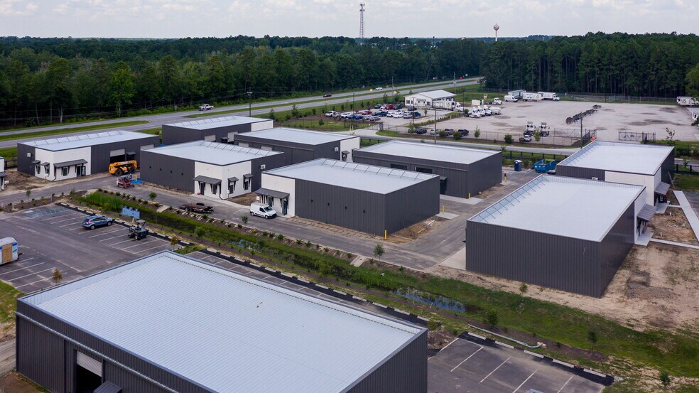 More Photos Of 12362 Speedway Blvd, Hardeeville Light Distribution For Lease