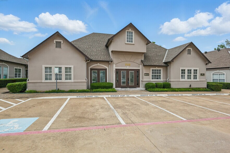 More Photos Of 5152 Village Creek Dr, Plano Office For Lease