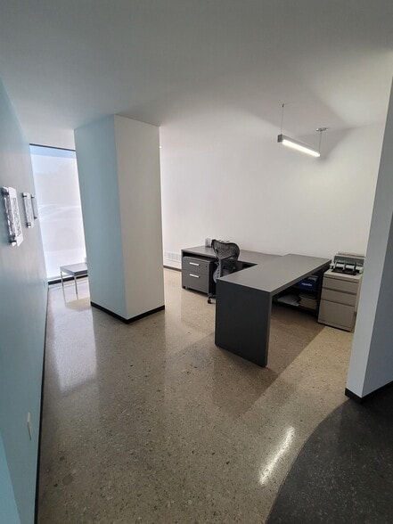 More Photos Of 700 E 8th St, Kansas City Apartments For Sale