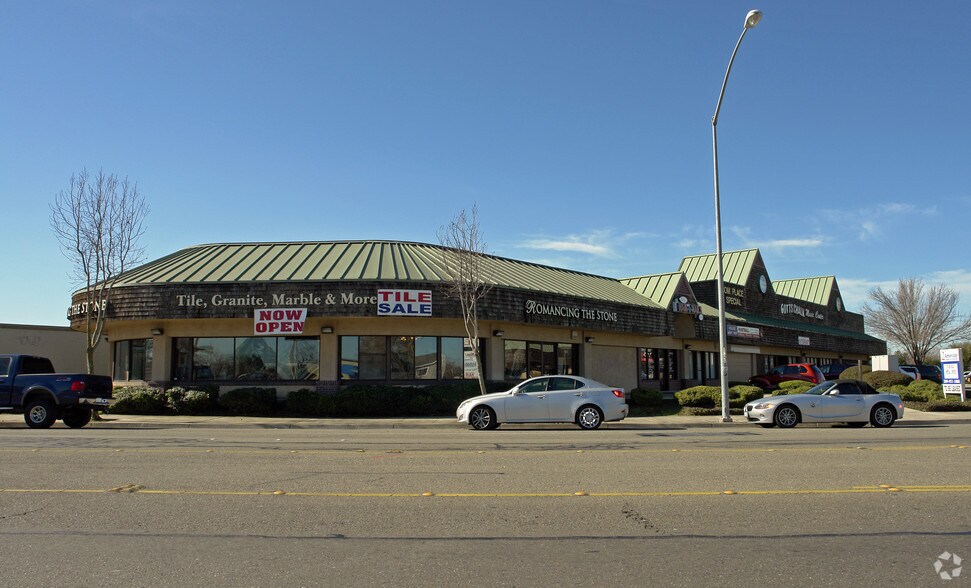 More Photos Of 8807 Thornton Rd, Stockton Storefront Retail Office For Lease