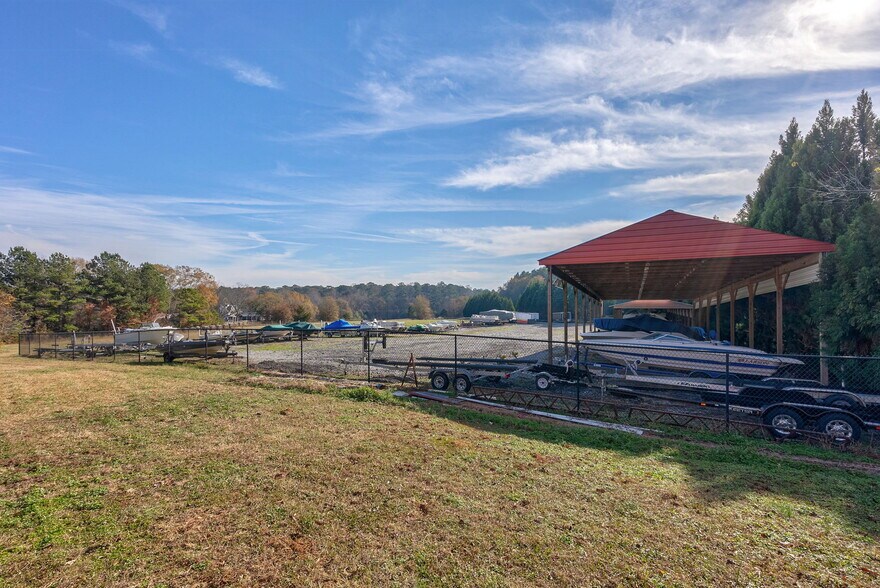 More Photos Of 1020 Blue Springs Rd, Buckhead Parking Lot For Sale