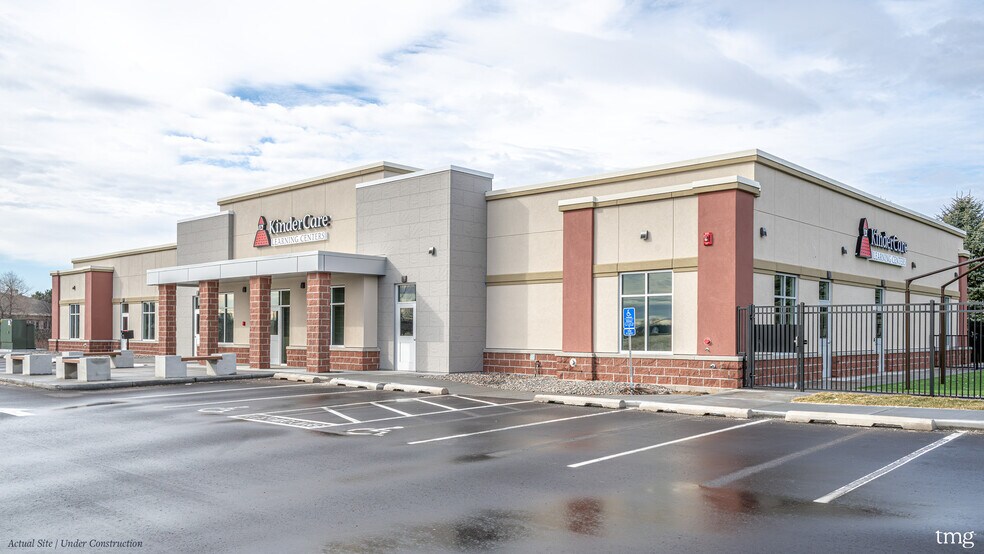 More Photos Of 5951 Labeaux NE ave, Albertville General Retail For Sale