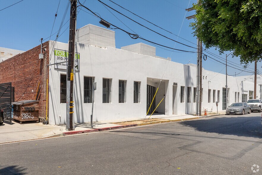 More Photos Of 8935-8965 Washington Blvd, Culver City Loft Creative Space For Lease