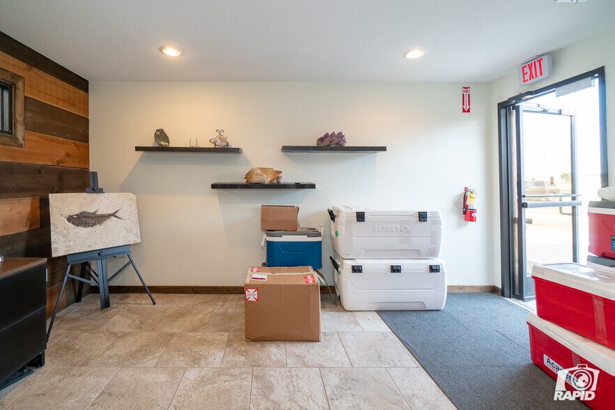 More Photos Of 7409 Industrial Ave, Midland Warehouse For Lease