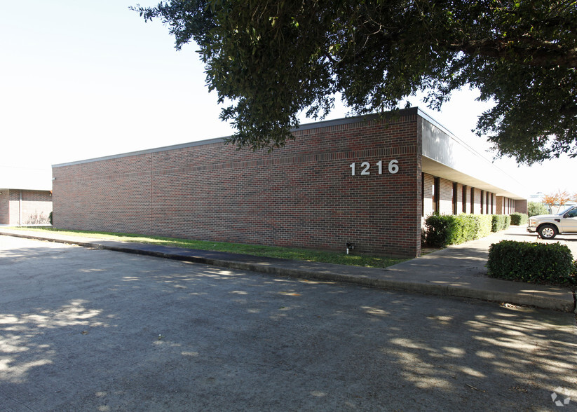 Primary Photo Of 1216 N Velasco St, Angleton Office For Lease